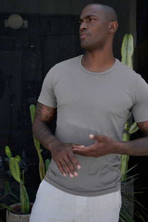 HOWARD WHISPER CLASSIC CREW NECK TEE - Velvet Staging 2.0