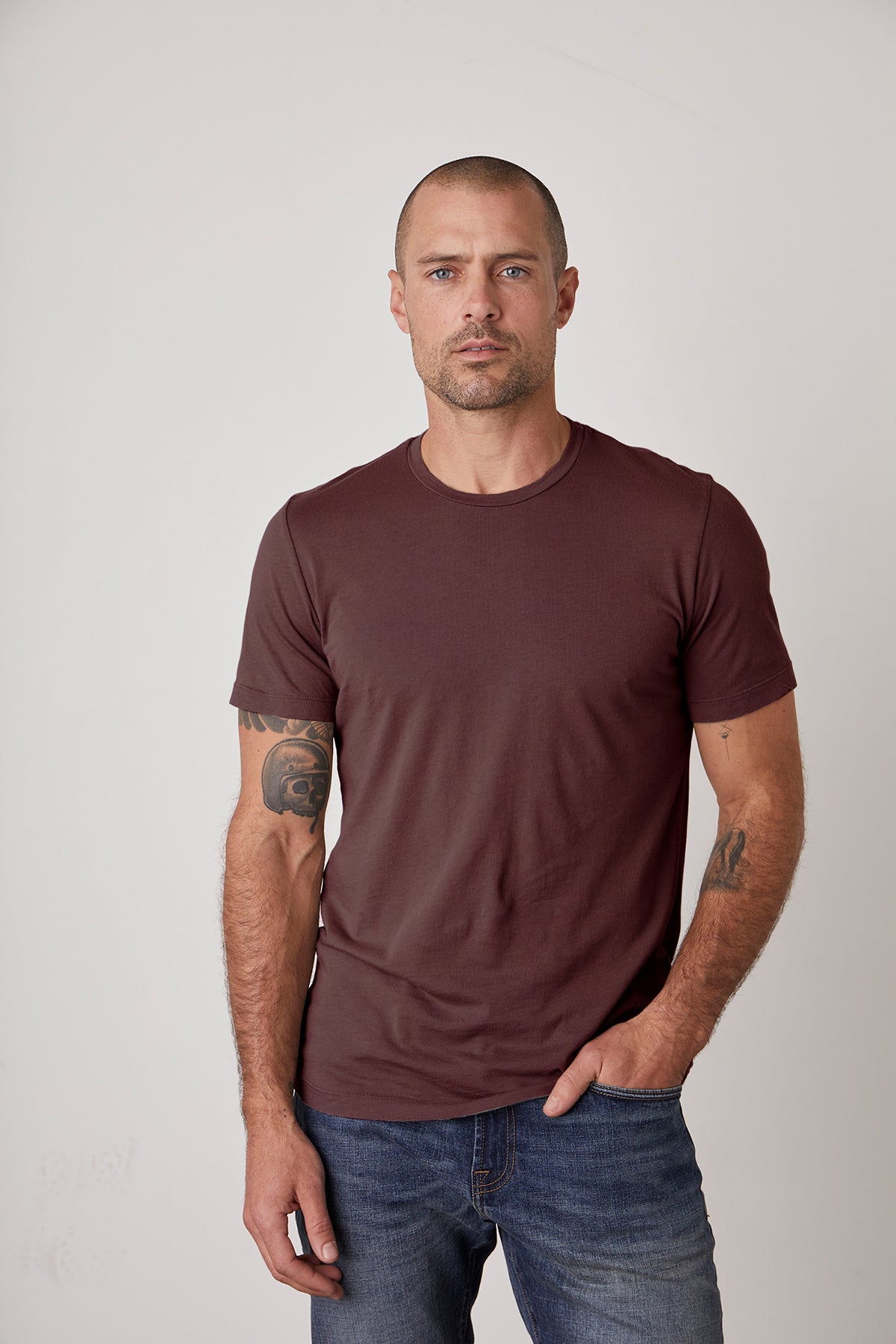 HOWARD WHISPER CLASSIC CREW NECK TEE - Velvet Staging 2.0-26916165648580