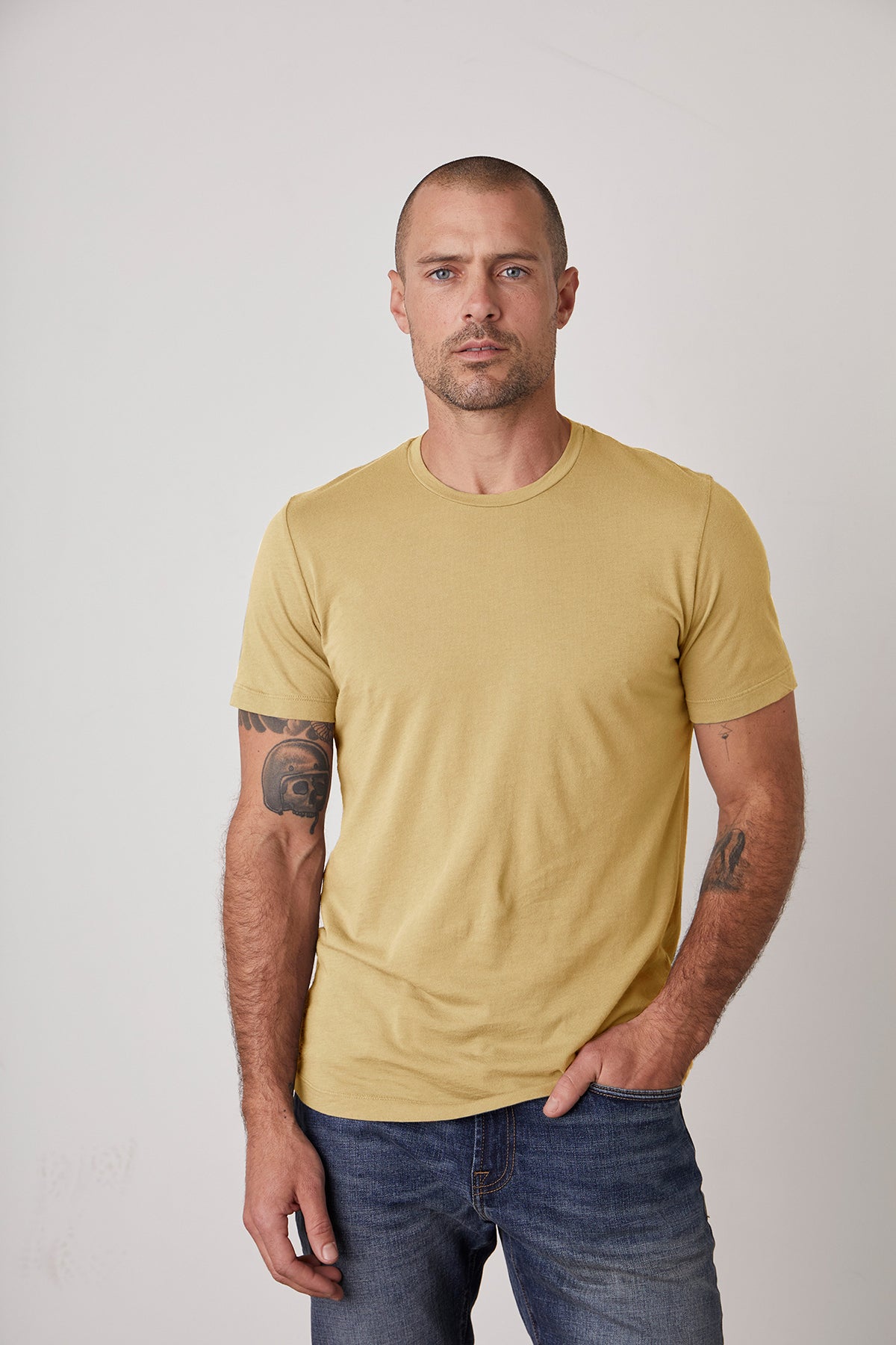 HOWARD WHISPER CLASSIC CREW NECK TEE - Velvet Staging 2.0-26916164993220