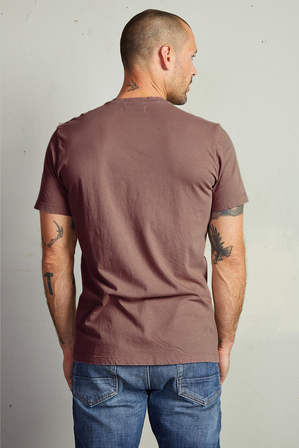 HOWARD WHISPER CLASSIC CREW NECK TEE - Velvet Staging 2.0