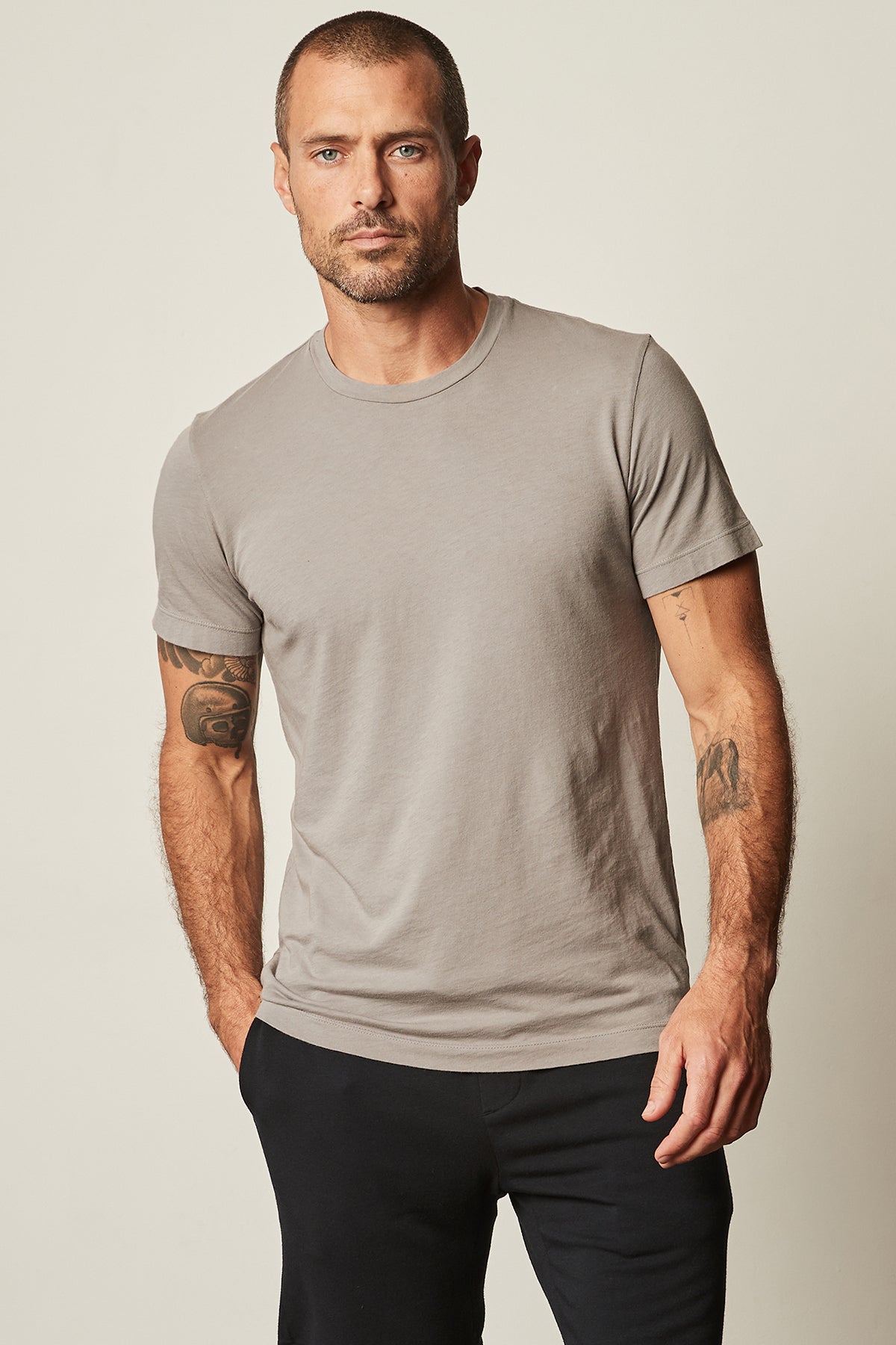   HOWARD WHISPER CLASSIC CREW NECK TEE - Velvet Staging 2.0 