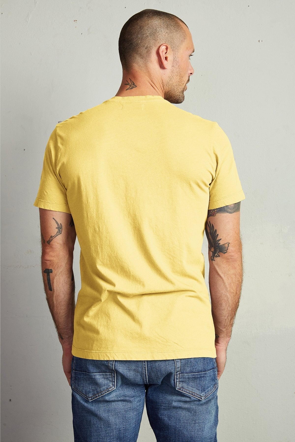 HOWARD WHISPER CLASSIC CREW NECK TEE - Velvet Staging 2.0-26916164141252