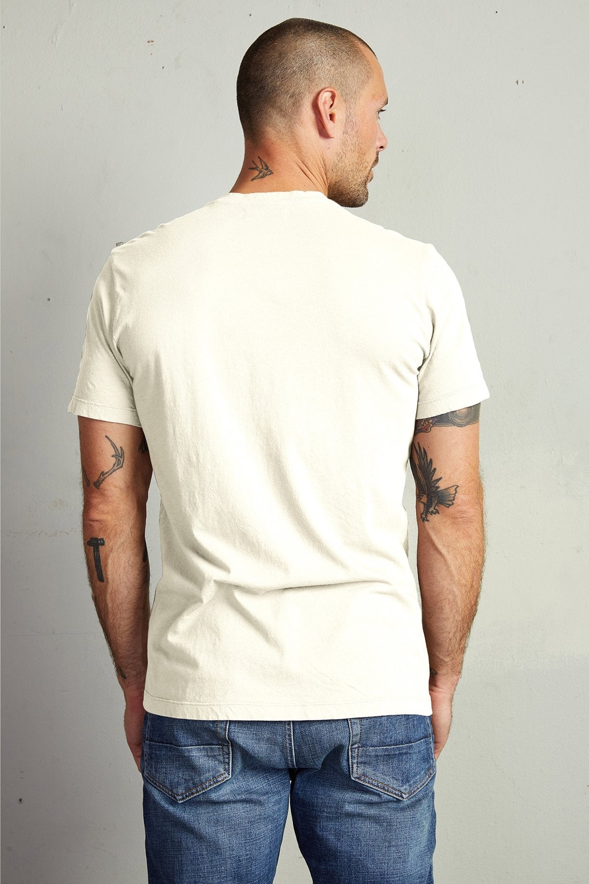HOWARD WHISPER CLASSIC CREW NECK TEE - Velvet Staging 2.0