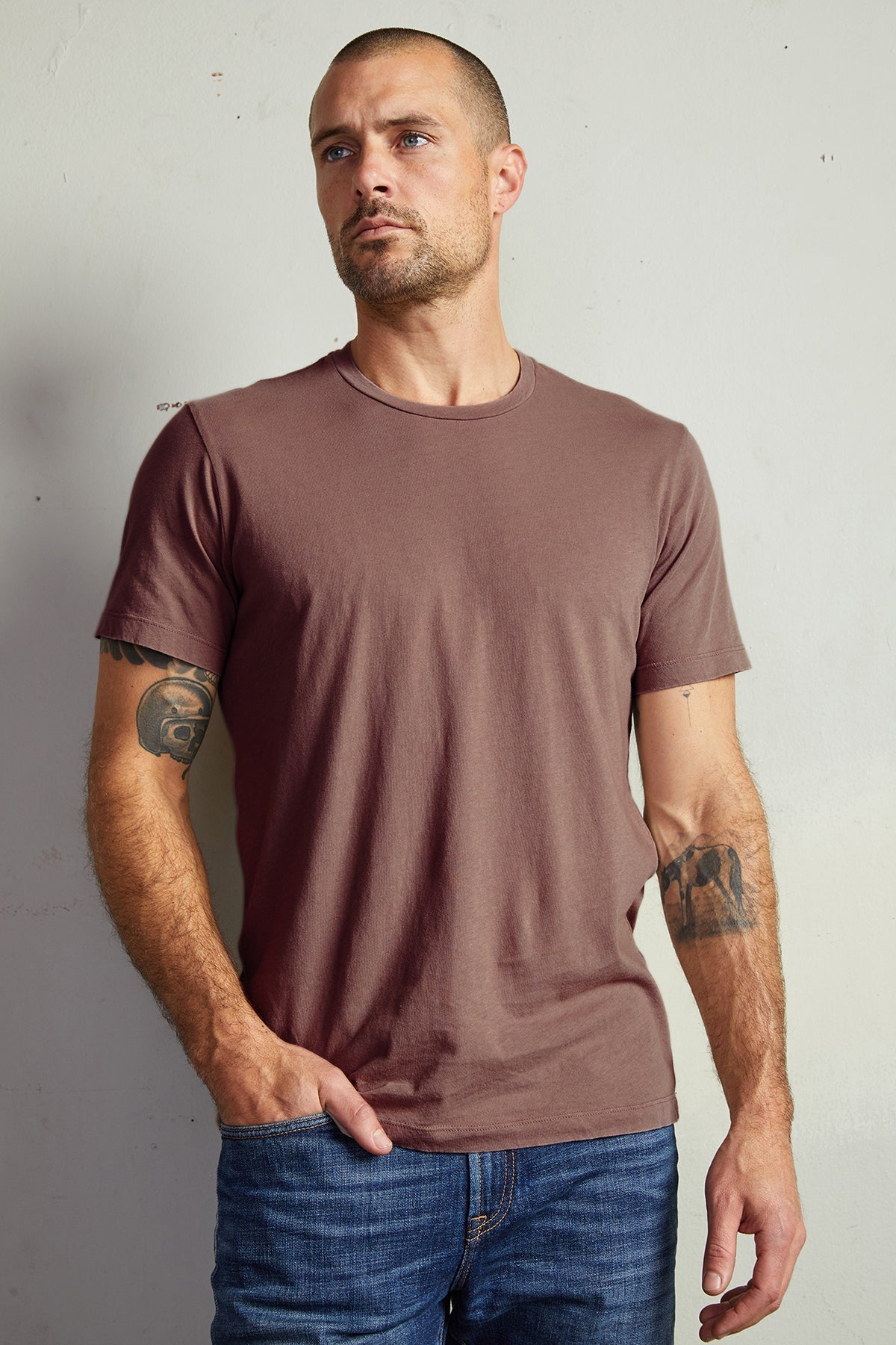 HOWARD WHISPER CLASSIC CREW NECK TEE - Velvet Staging 2.0
