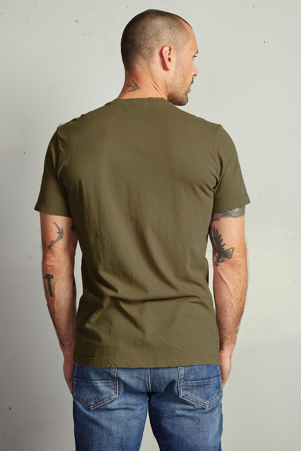 HOWARD WHISPER CLASSIC CREW NECK TEE - Velvet Staging 2.0-26916172955844