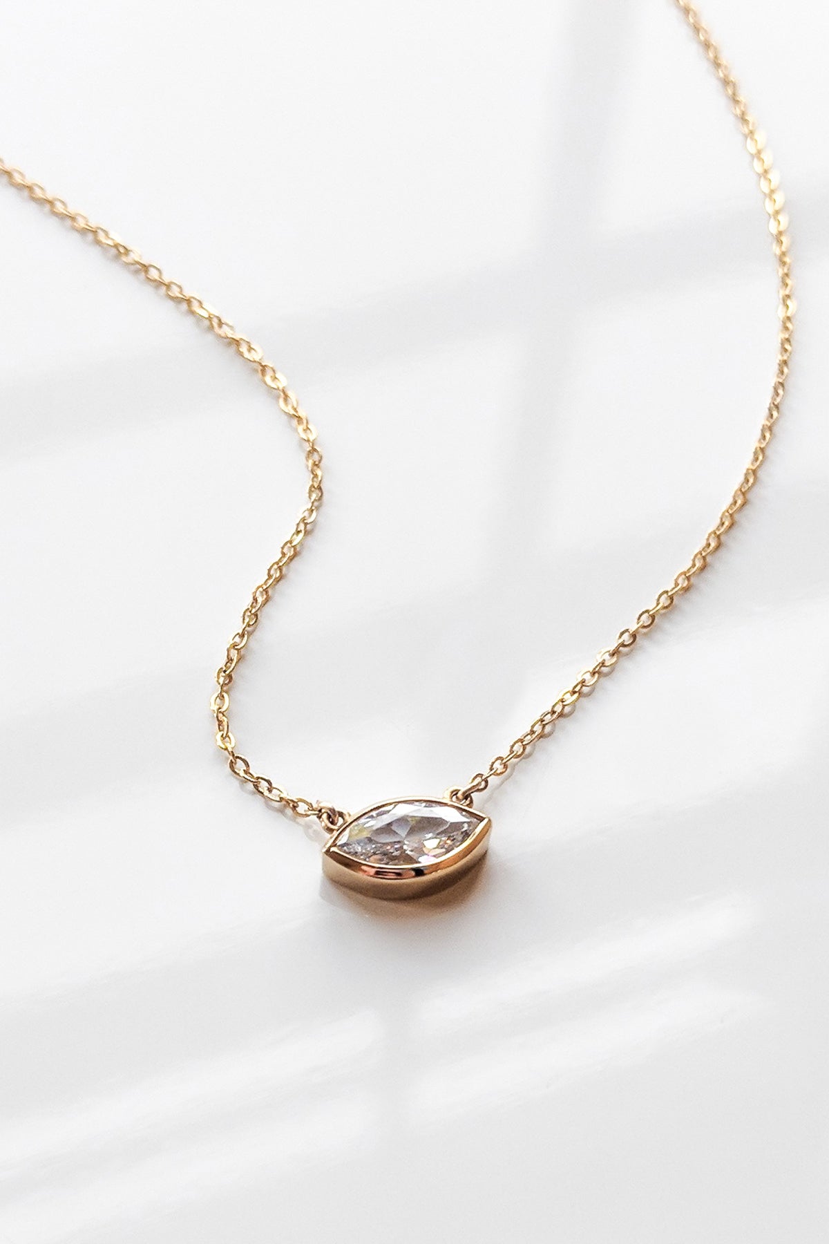 IRIS NECKLACE BY THATCH - Velvet Staging 2.0