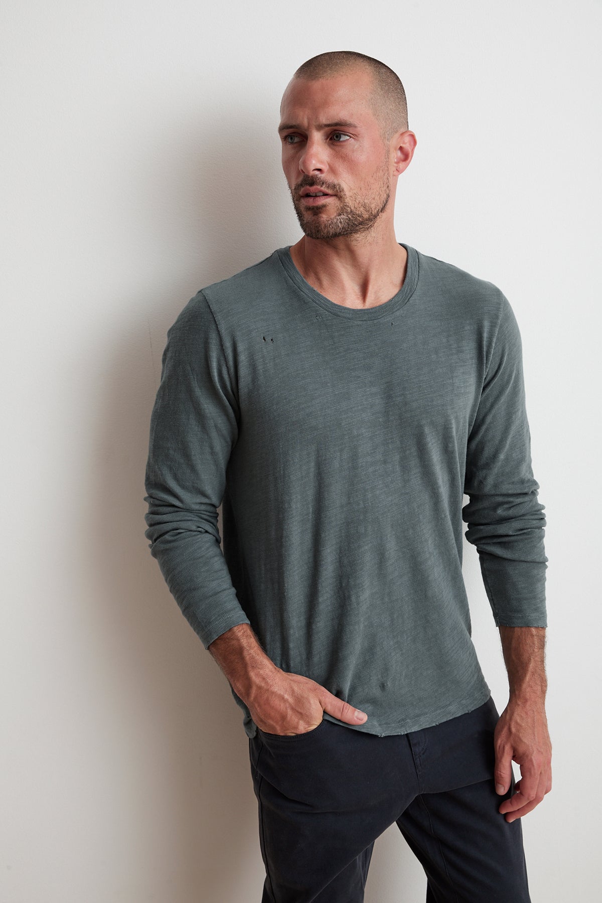 JACKSON DISTRESSED SLUB TEE - Velvet Staging 2.0
