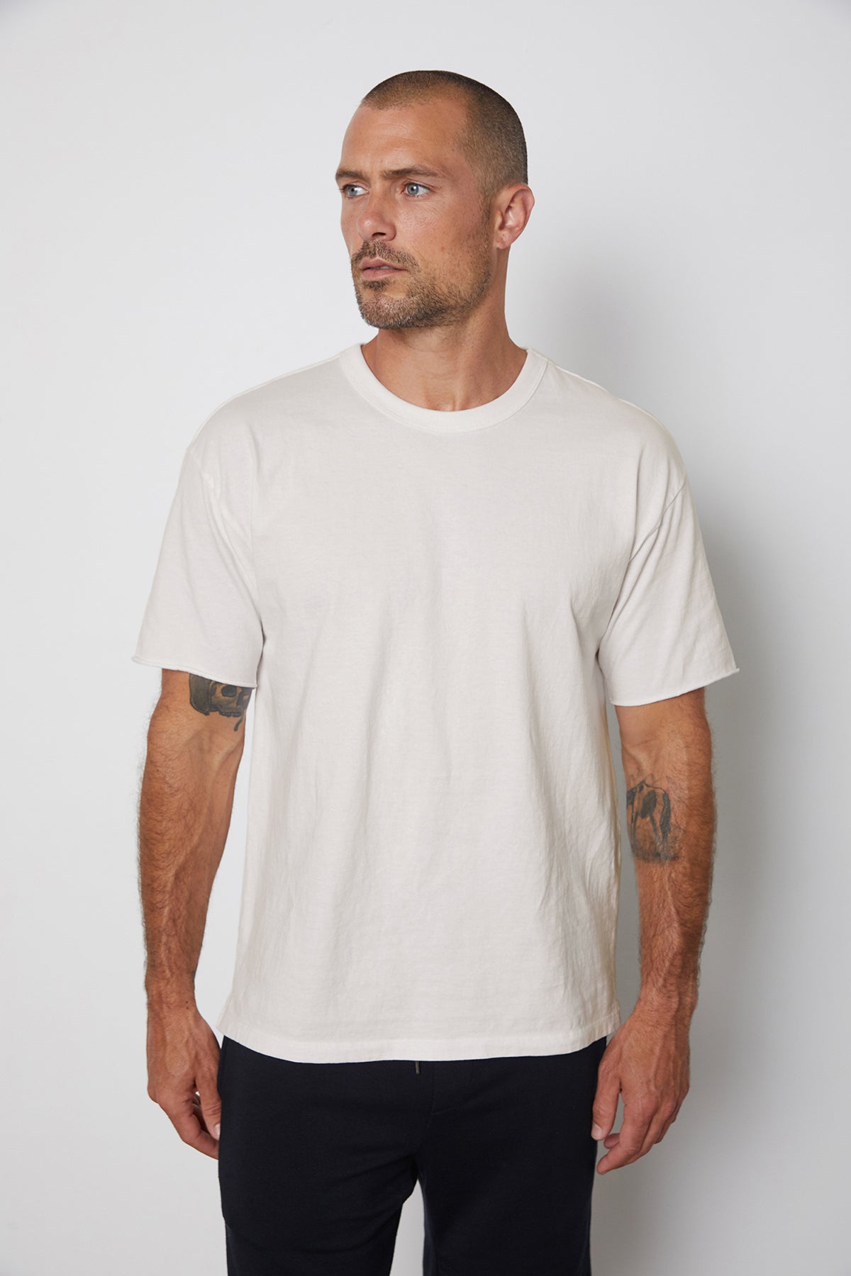 JEFF CREW NECK TEE - Velvet Staging 2.0