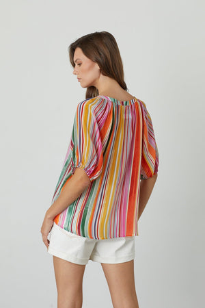 JESSICA V-NECK PRINTED TOP - Velvet Staging 2.0