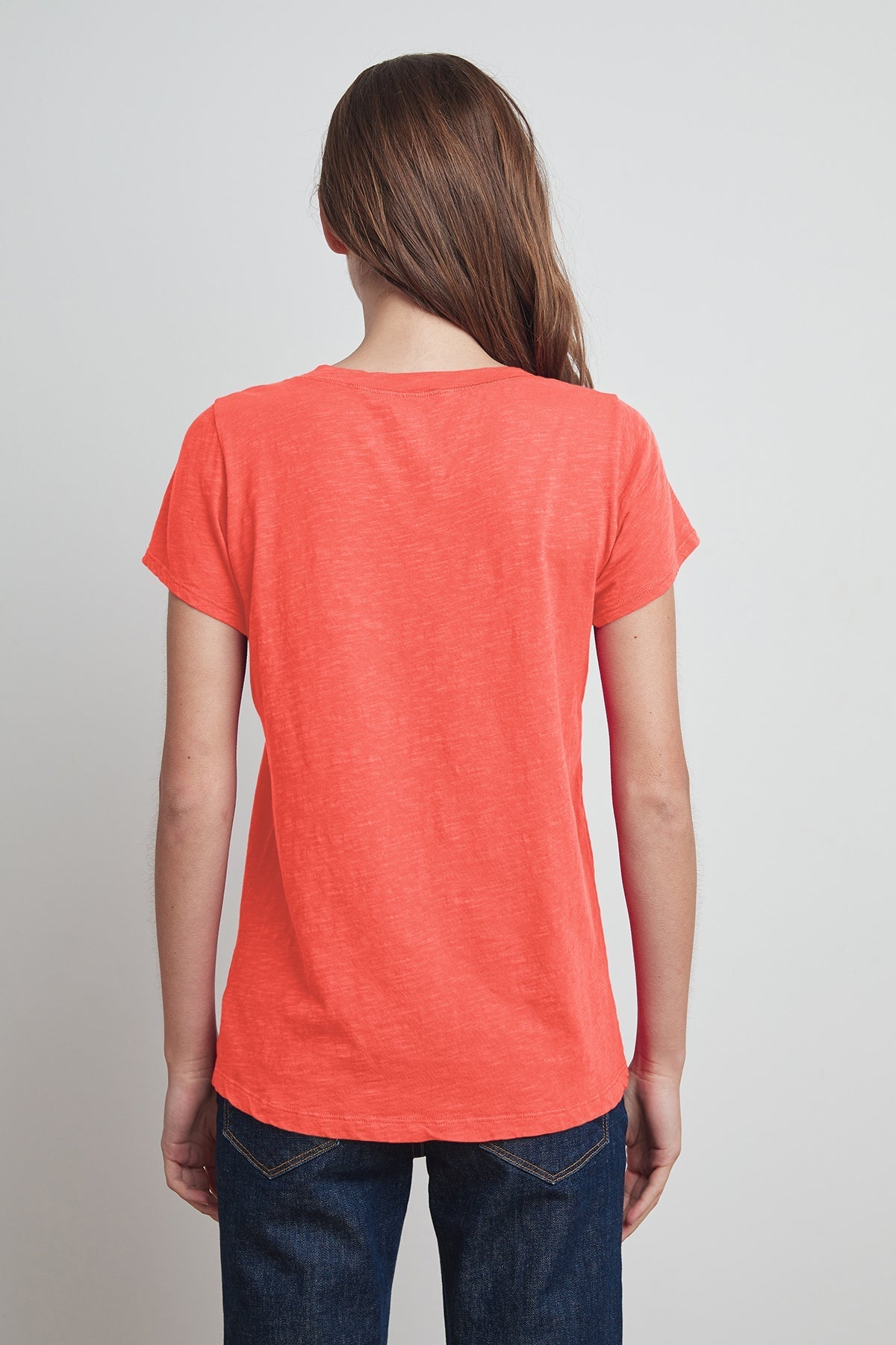   JILIAN ORIGINAL SLUB V-NECK TEE Velvet by Graham & Spencer 