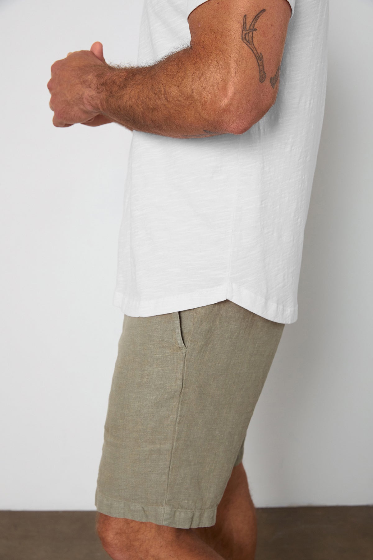 JONATHAN LINEN DRAWSTRING SHORT - Velvet Staging 2.0