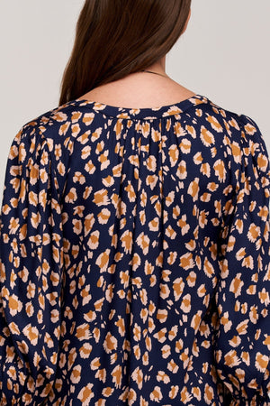 KACY PRINTED BLOUSE - Velvet Staging 2.0