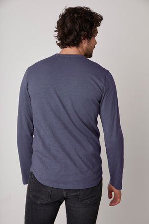 KAI CREW NECK TEE - Velvet Staging 2.0
