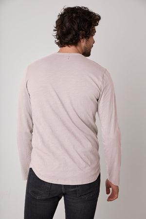 KAI CREW NECK TEE - Velvet Staging 2.0