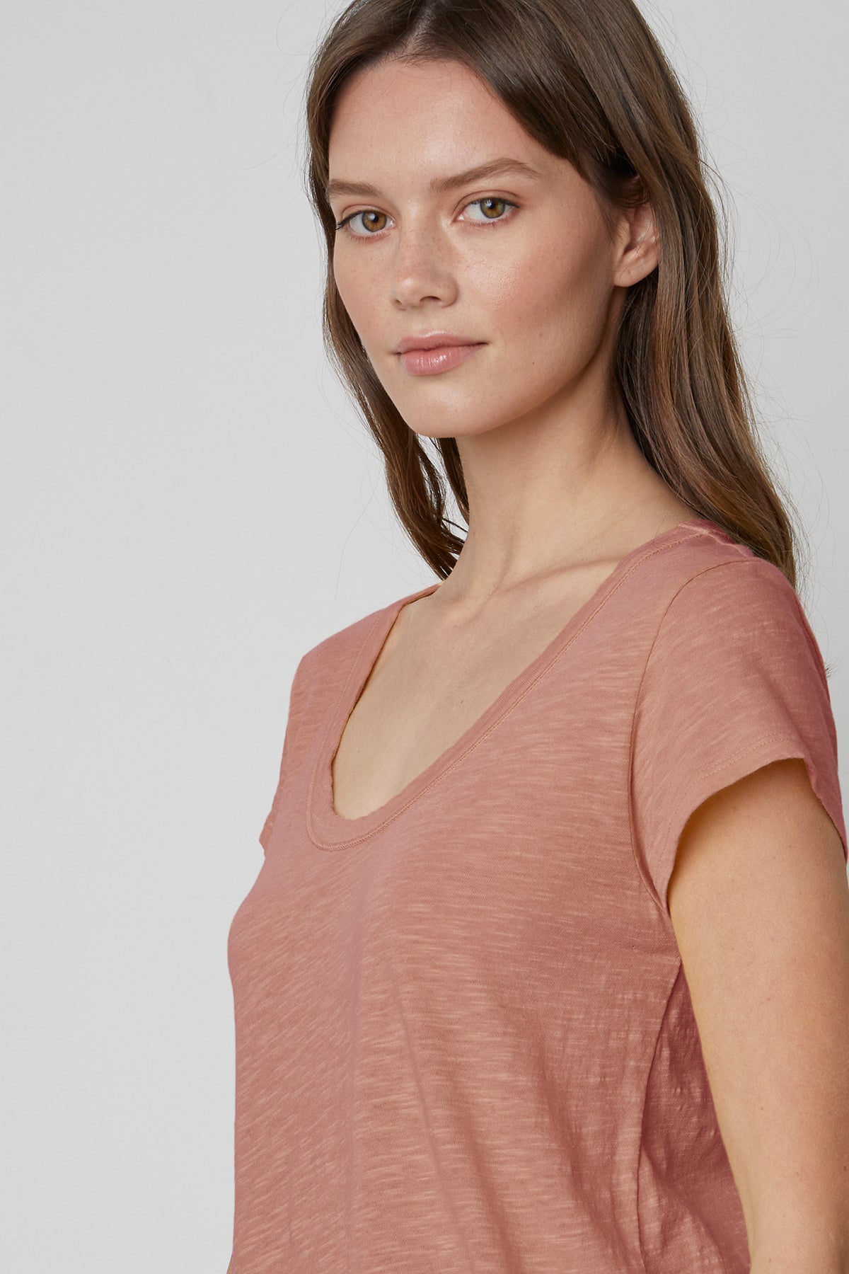   KIRA ORIGINAL SLUB SCOOP NECK TEE - Velvet Staging 2.0 