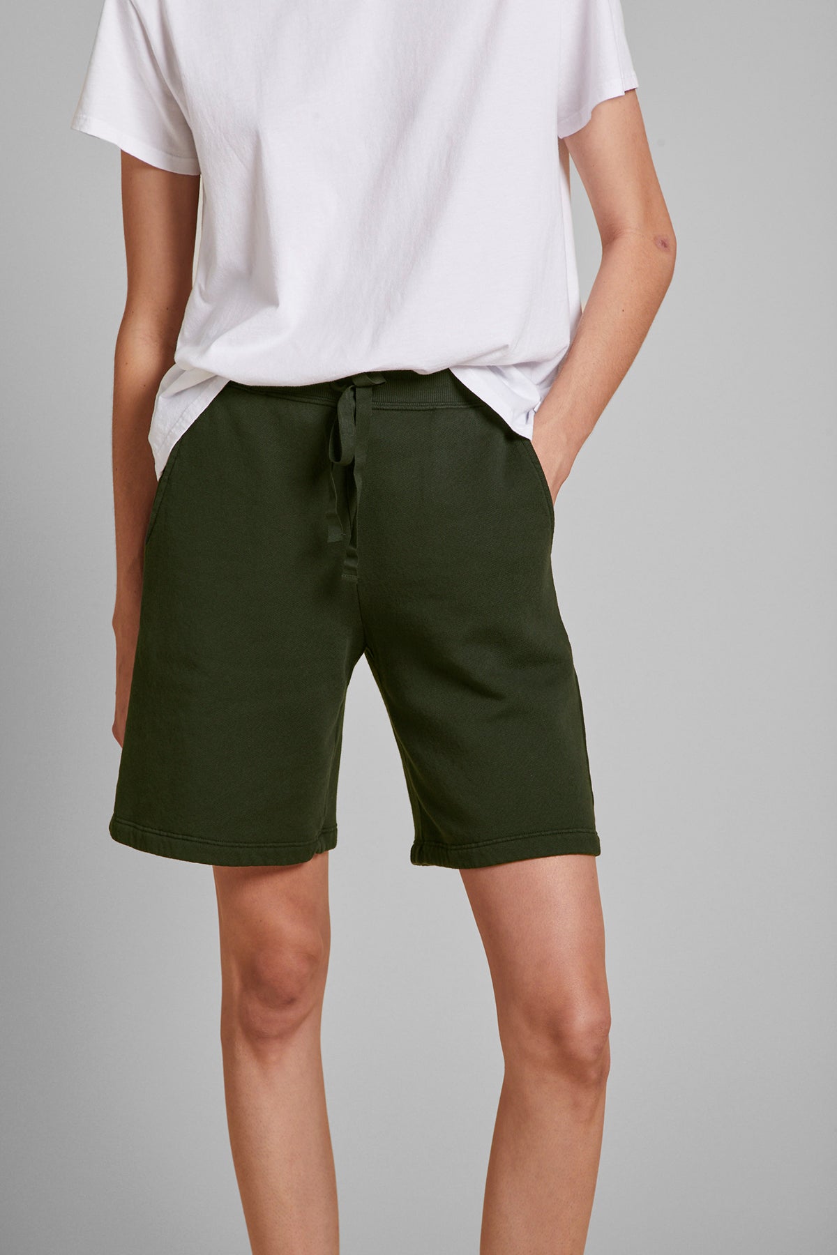 LAGUNA SWEATSHORT - Velvet Staging 2.0