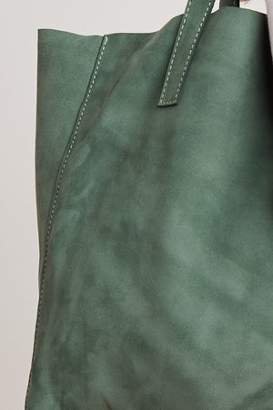 CLOVER LEATHER TOTE Velvet by Graham & Spencer