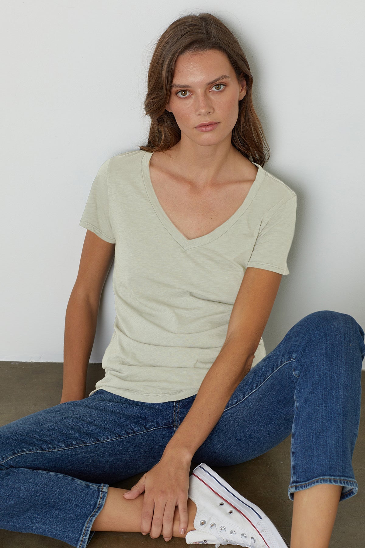 LILITH COTTON SLUB V-NECK TEE - Velvet Staging 2.0