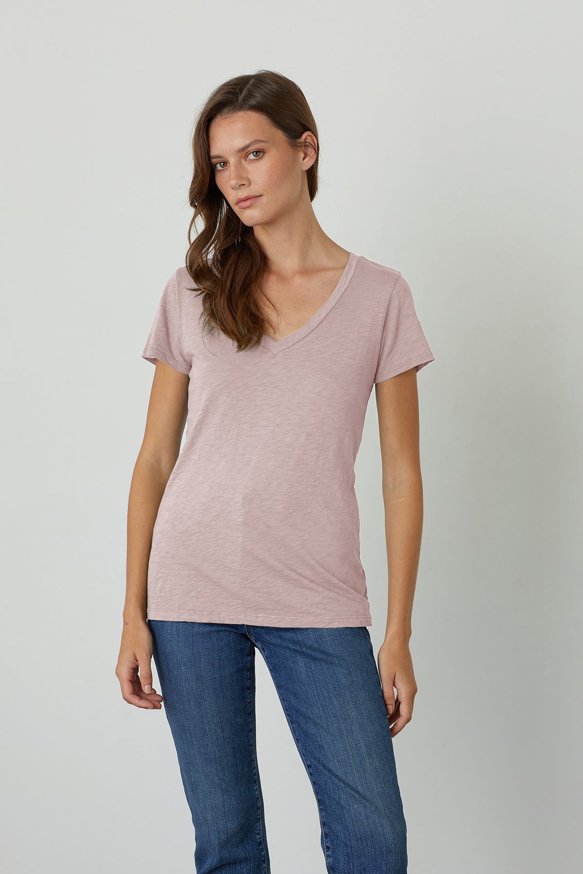   LILITH COTTON SLUB V-NECK TEE Velvet by Graham & Spencer 