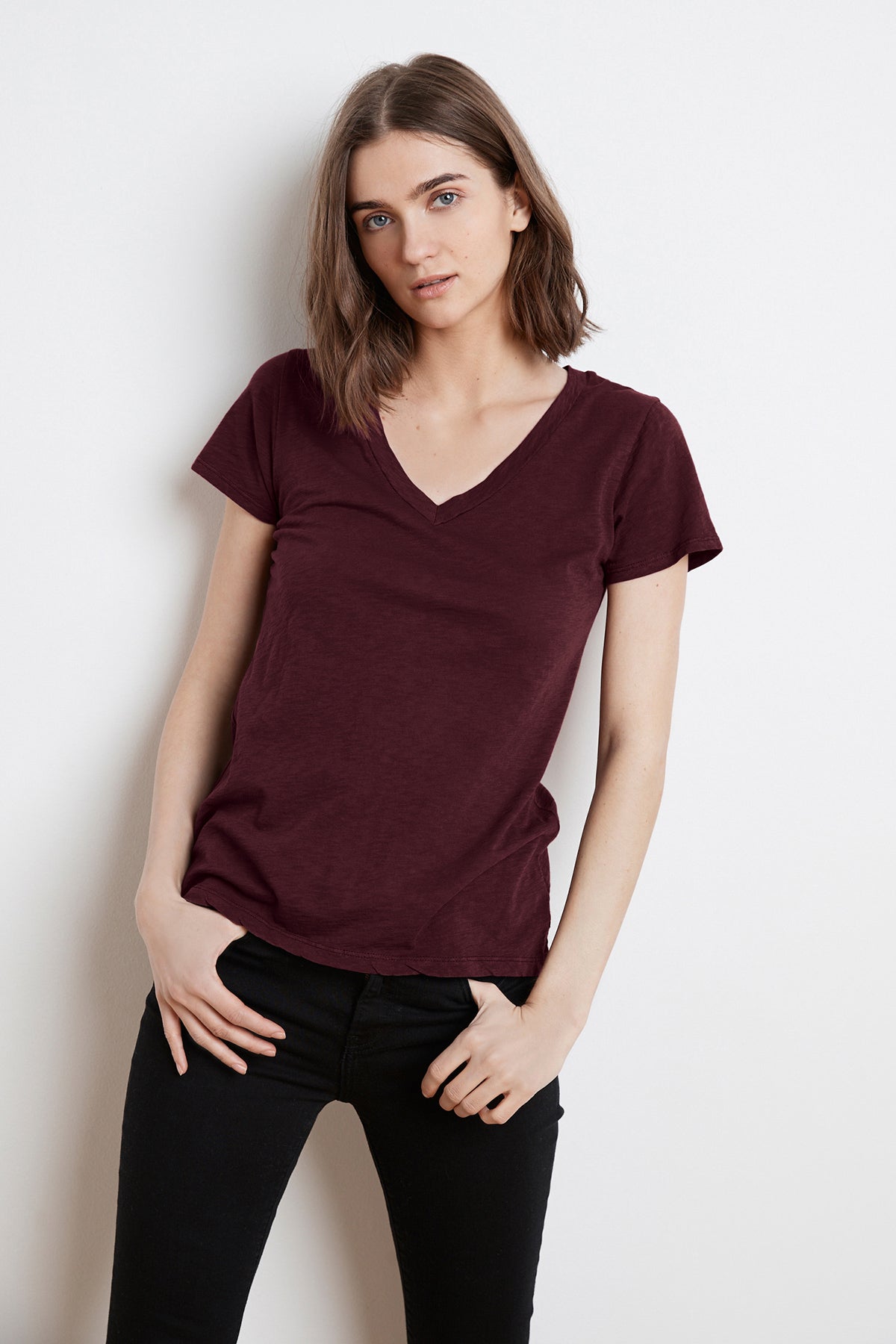 LILITH COTTON SLUB V-NECK TEE - Velvet Staging 2.0