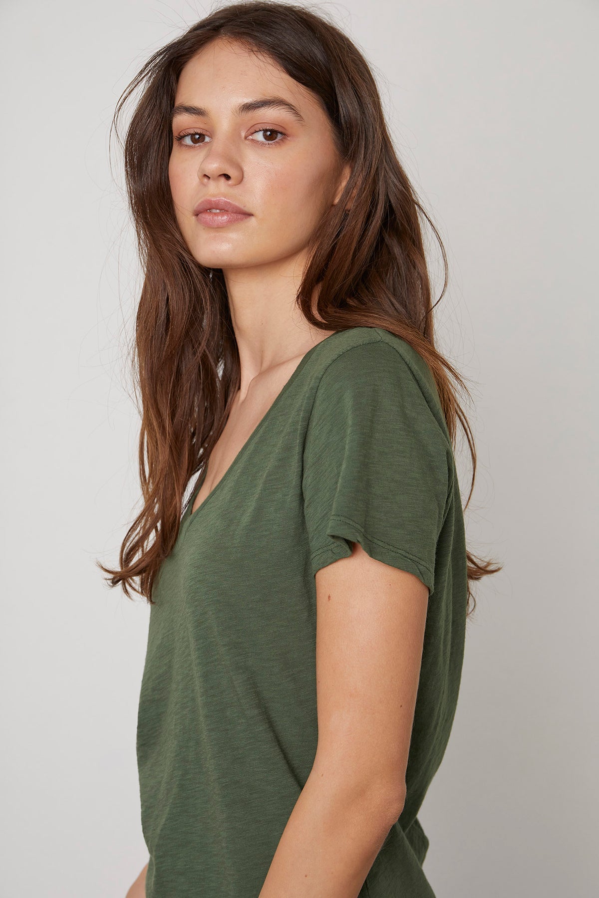 LILITH COTTON SLUB V-NECK TEE - Velvet Staging 2.0-26916221583556