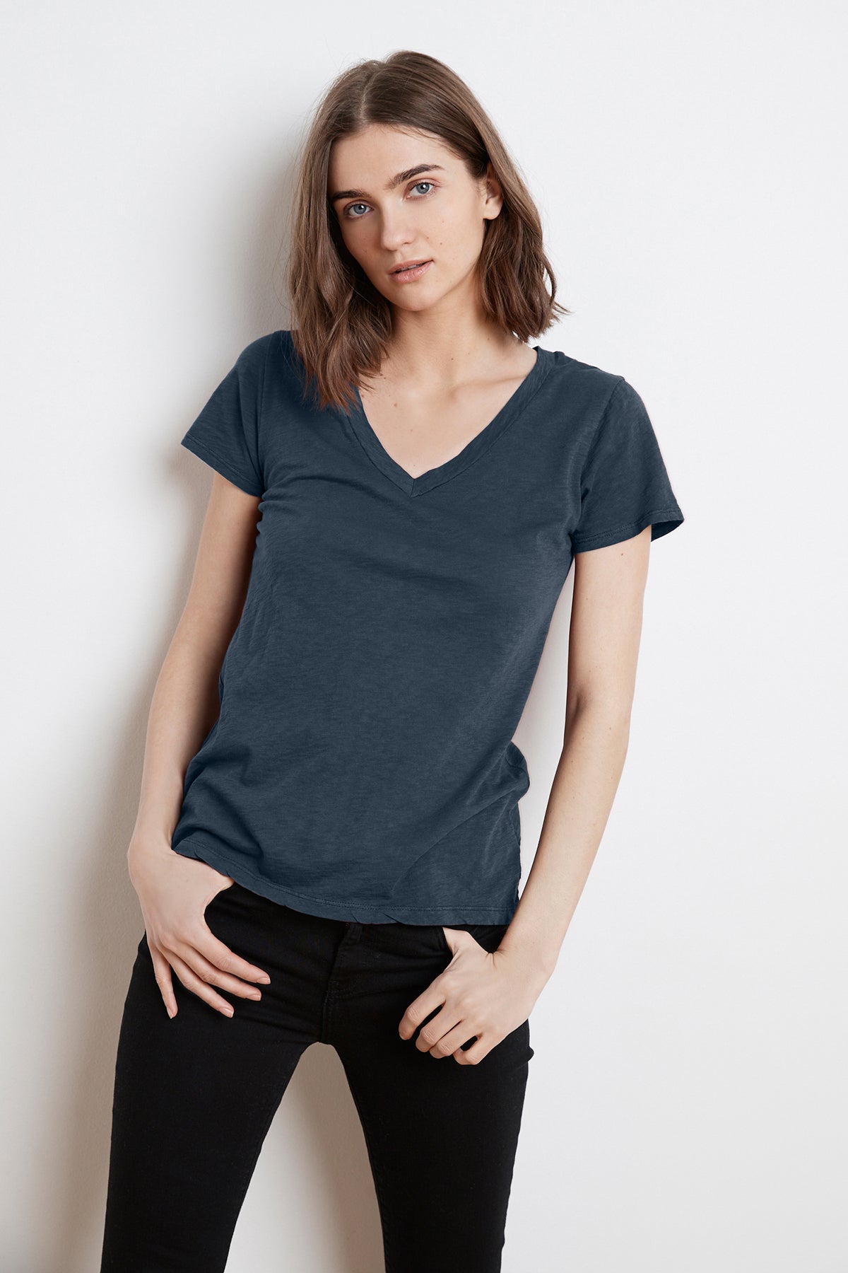 LILITH COTTON SLUB V-NECK TEE - Velvet Staging 2.0