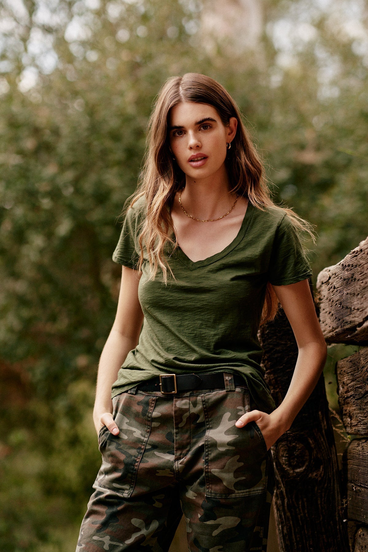 LILITH COTTON SLUB V-NECK TEE - Velvet Staging 2.0
