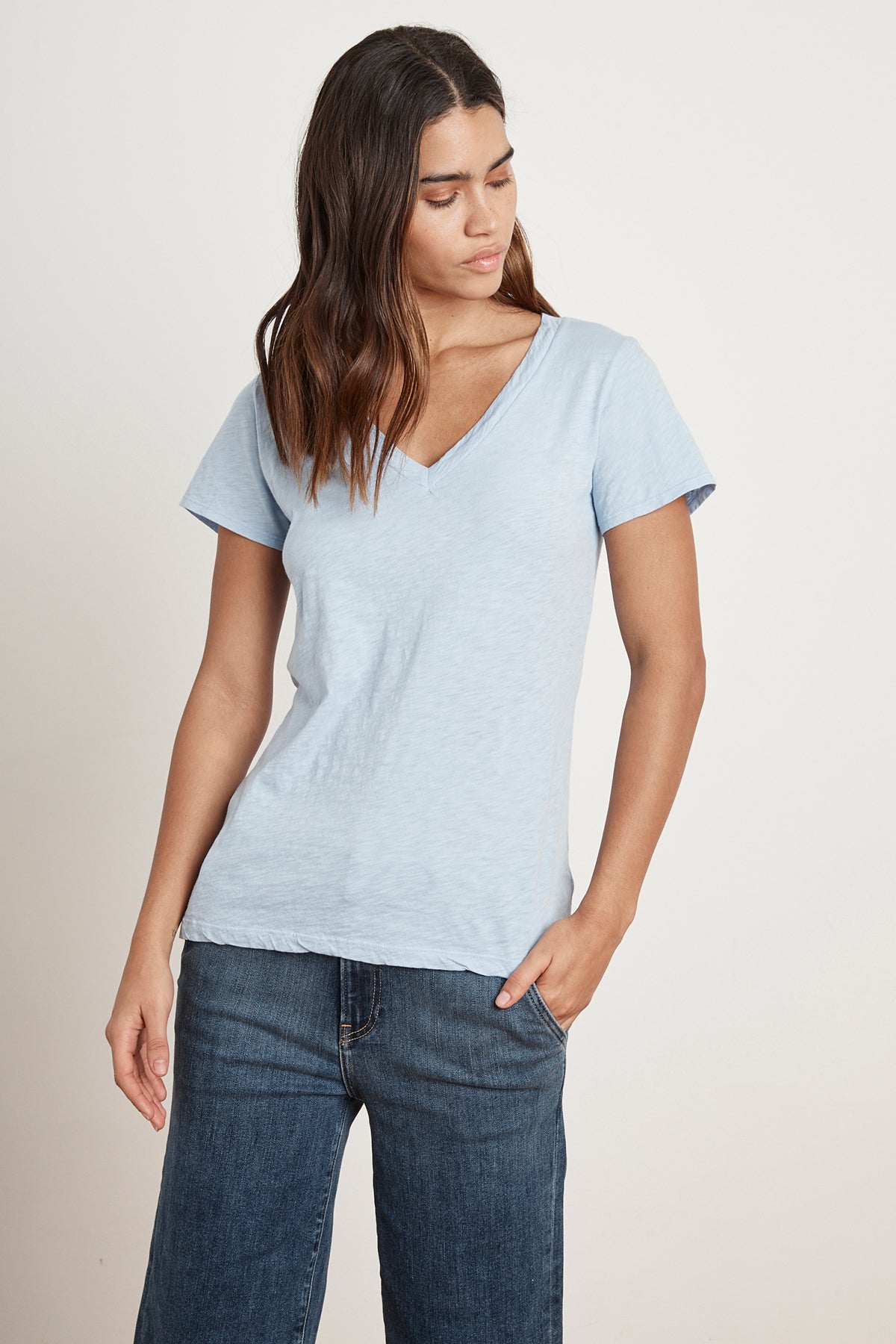 LILITH COTTON SLUB V-NECK TEE - Velvet Staging 2.0