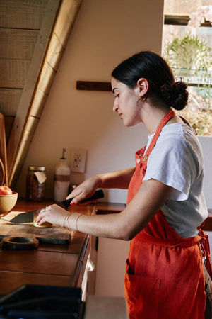 LINEN APRON - Velvet Staging 2.0