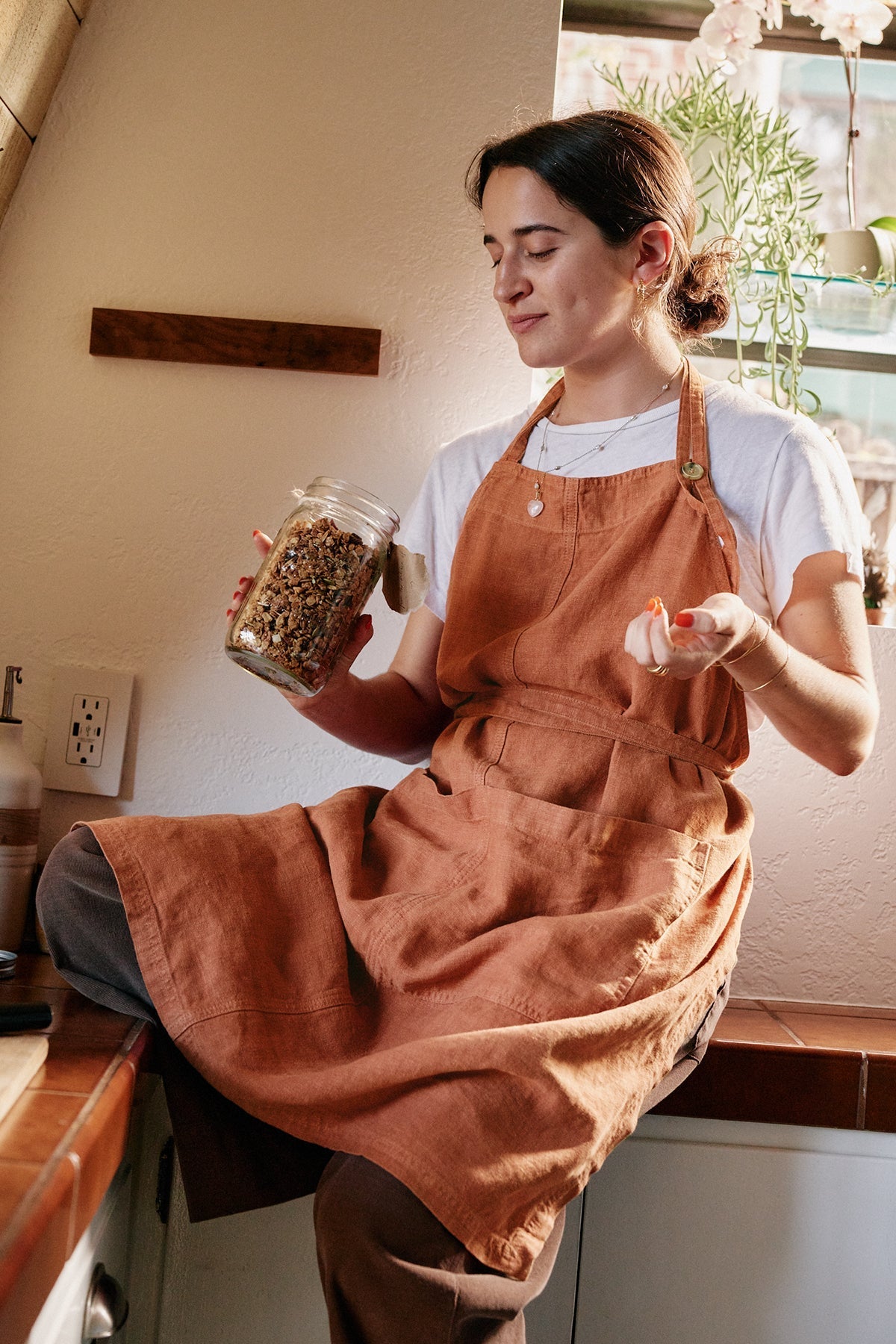 LINEN APRON - Velvet Staging 2.0-26916225450180