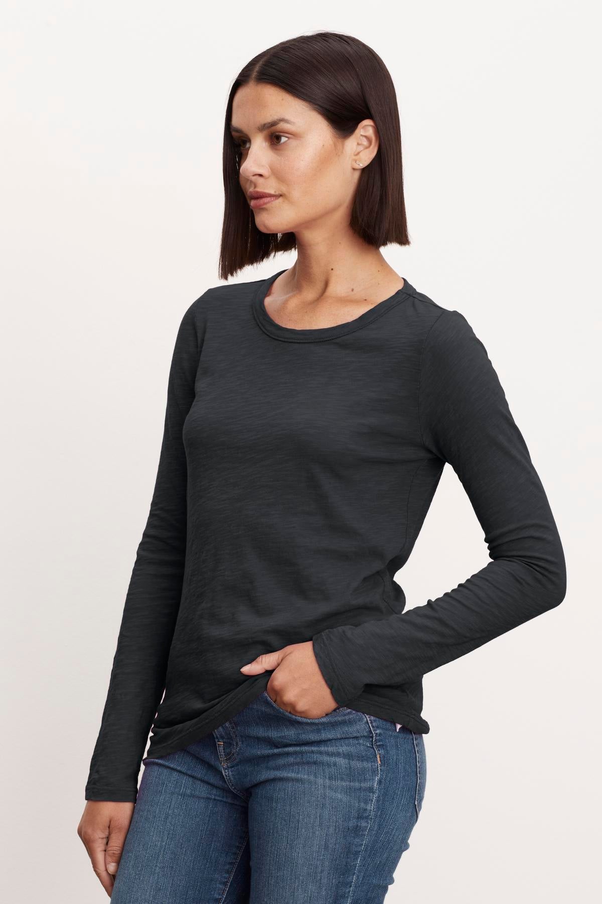   LIZZIE ORIGINAL SLUB LONG SLEEVE TEE - Velvet Staging 2.0 