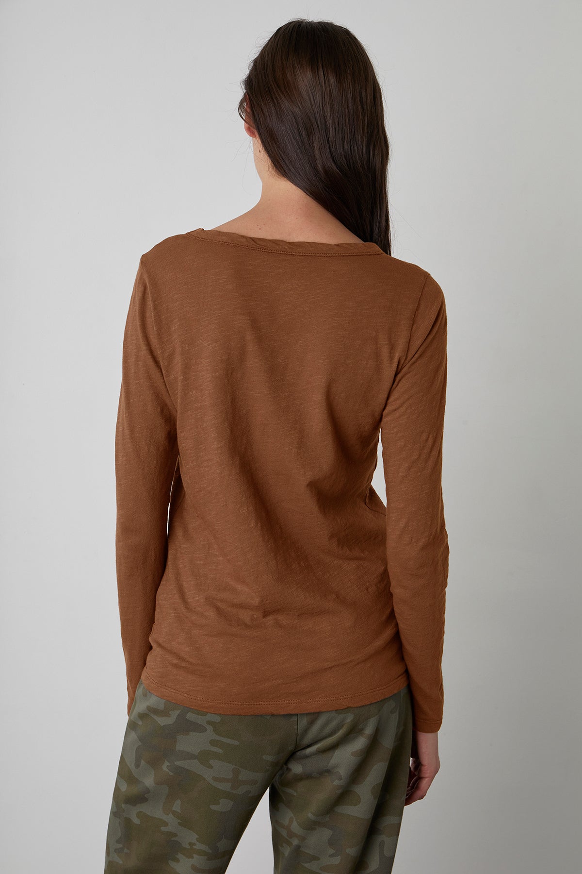 LIZZIE ORIGINAL SLUB LONG SLEEVE TEE - Velvet Staging 2.0-26916229349572