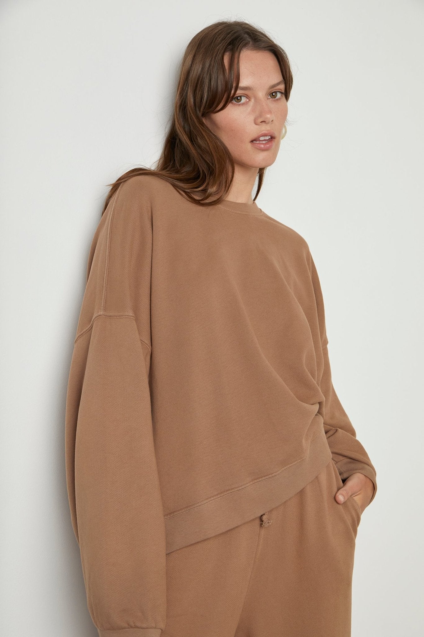 MARGOT OVERSIZED SWEATSHIRT - Velvet Staging 2.0