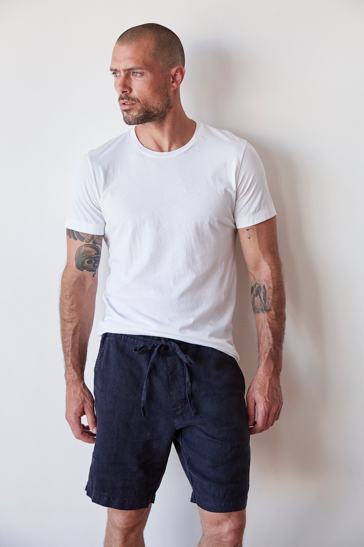 MAXWELL LINEN SHORT - Velvet Staging 2.0