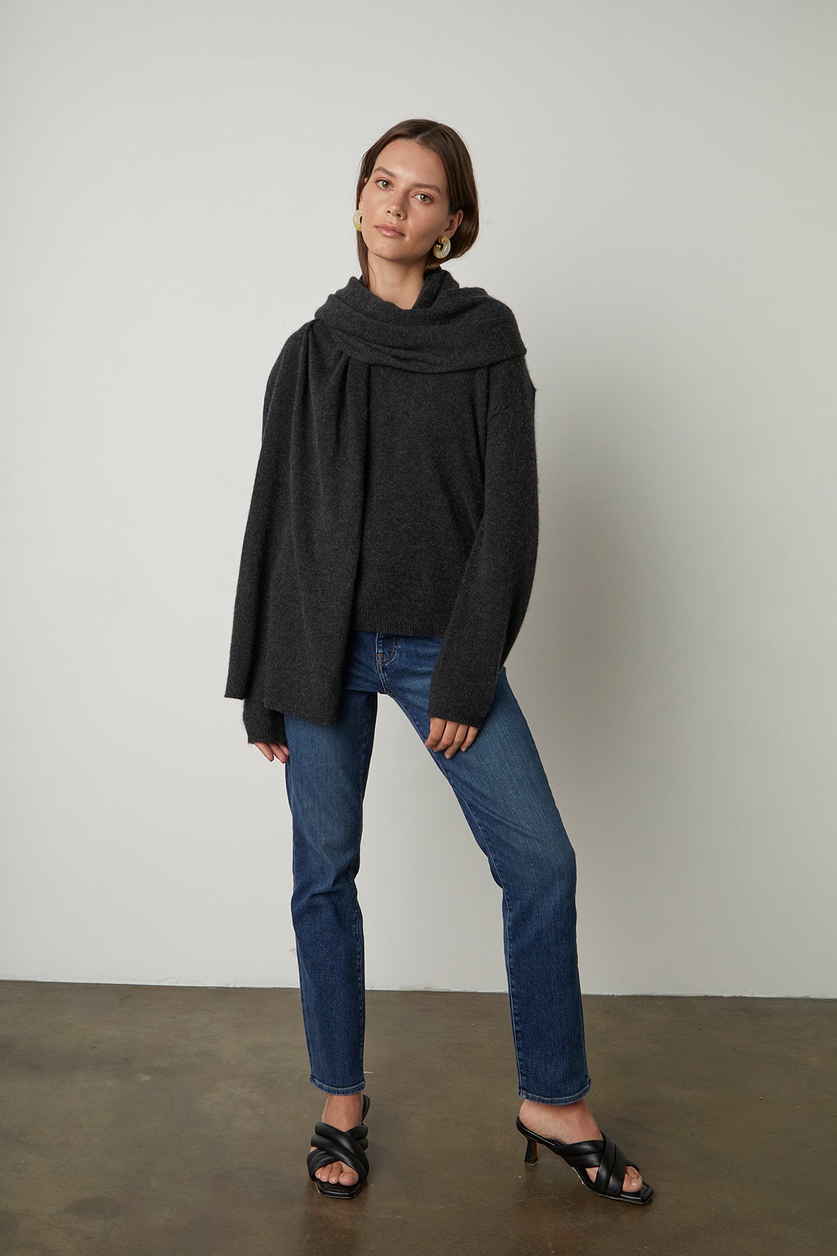MEL CASHMERE SCARF - Velvet Staging 2.0
