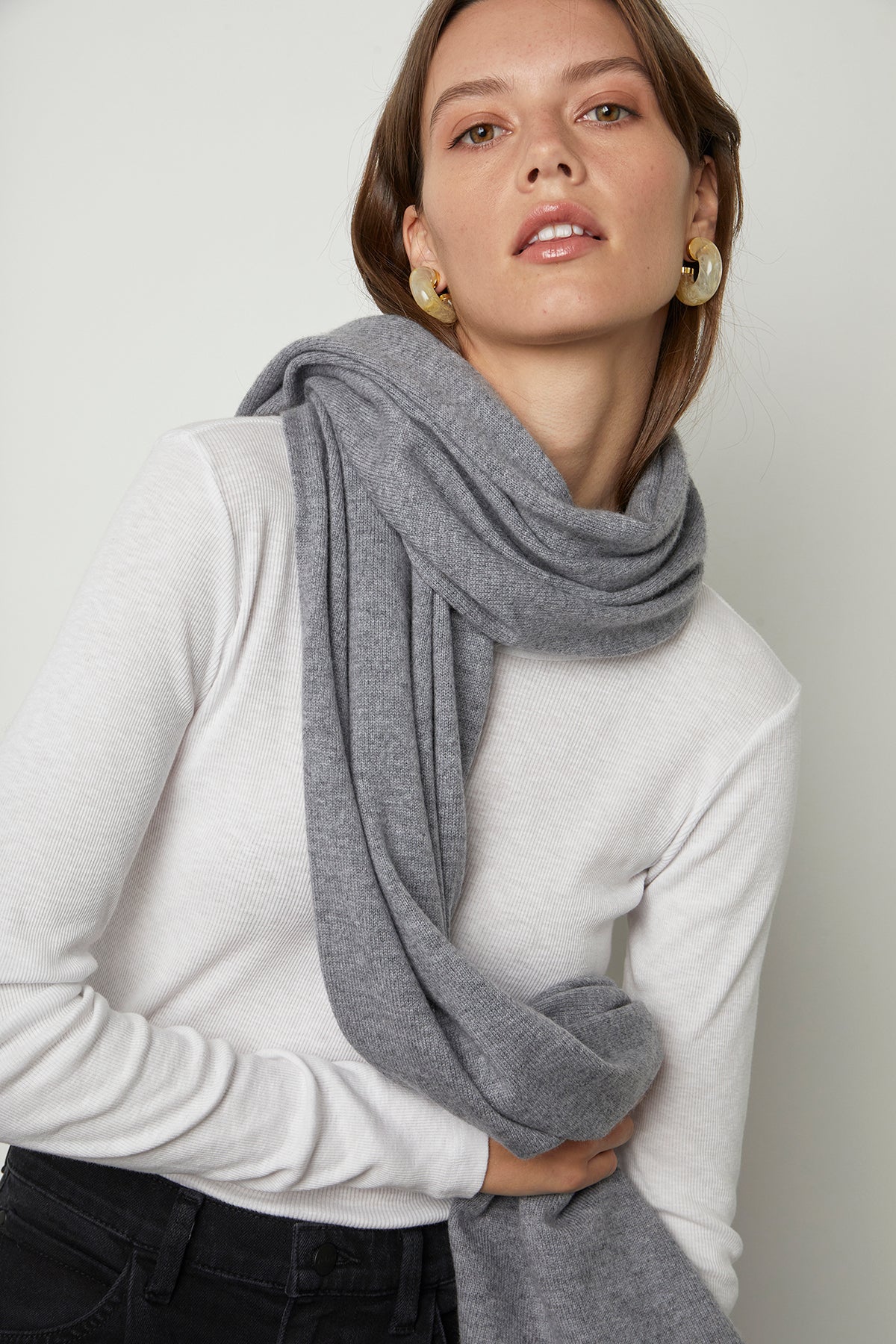 MEL CASHMERE SCARF - Velvet Staging 2.0