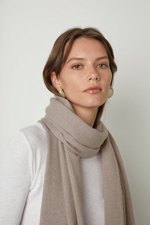 MEL CASHMERE SCARF - Velvet Staging 2.0