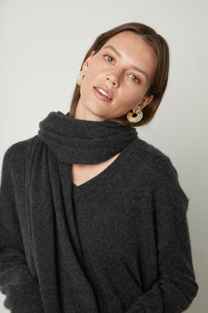 MEL CASHMERE SCARF - Velvet Staging 2.0