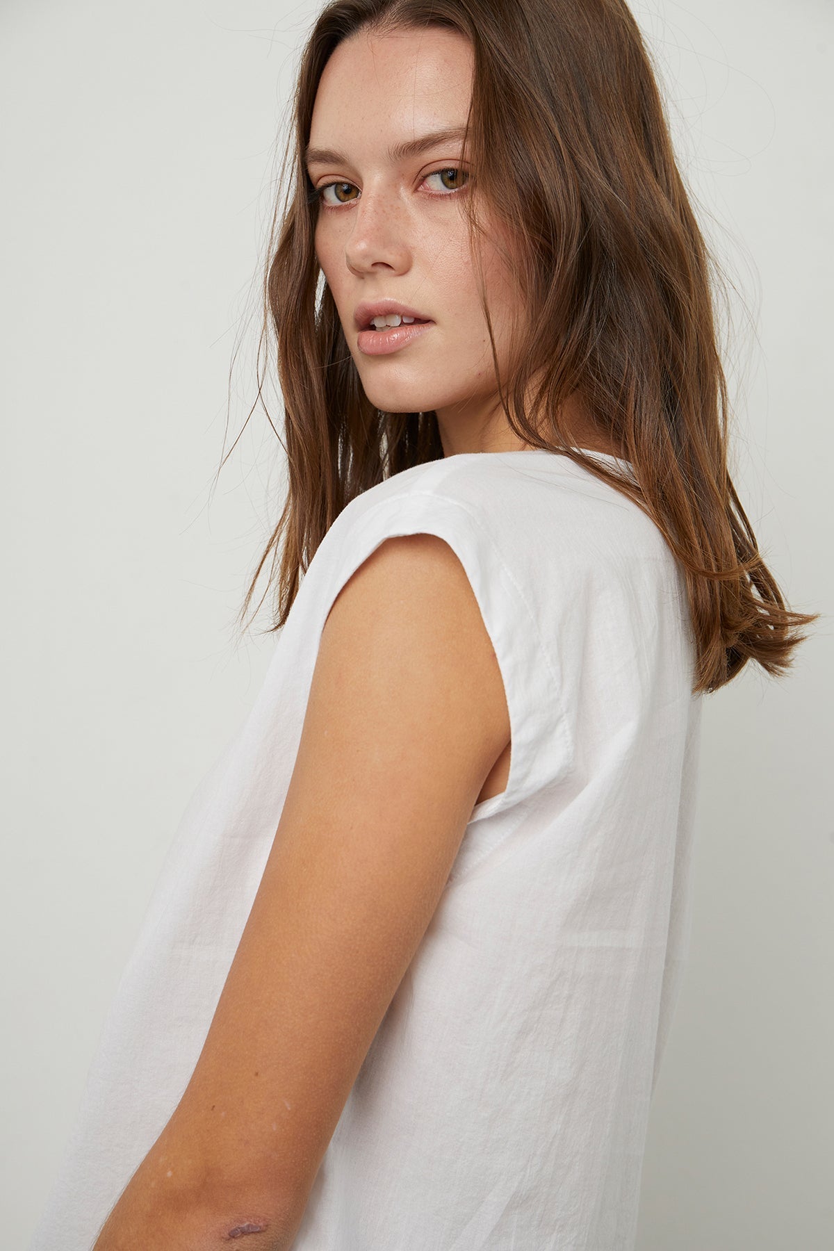 MELISSA SLEEVELESS SHIRRED TOP - Velvet Staging 2.0