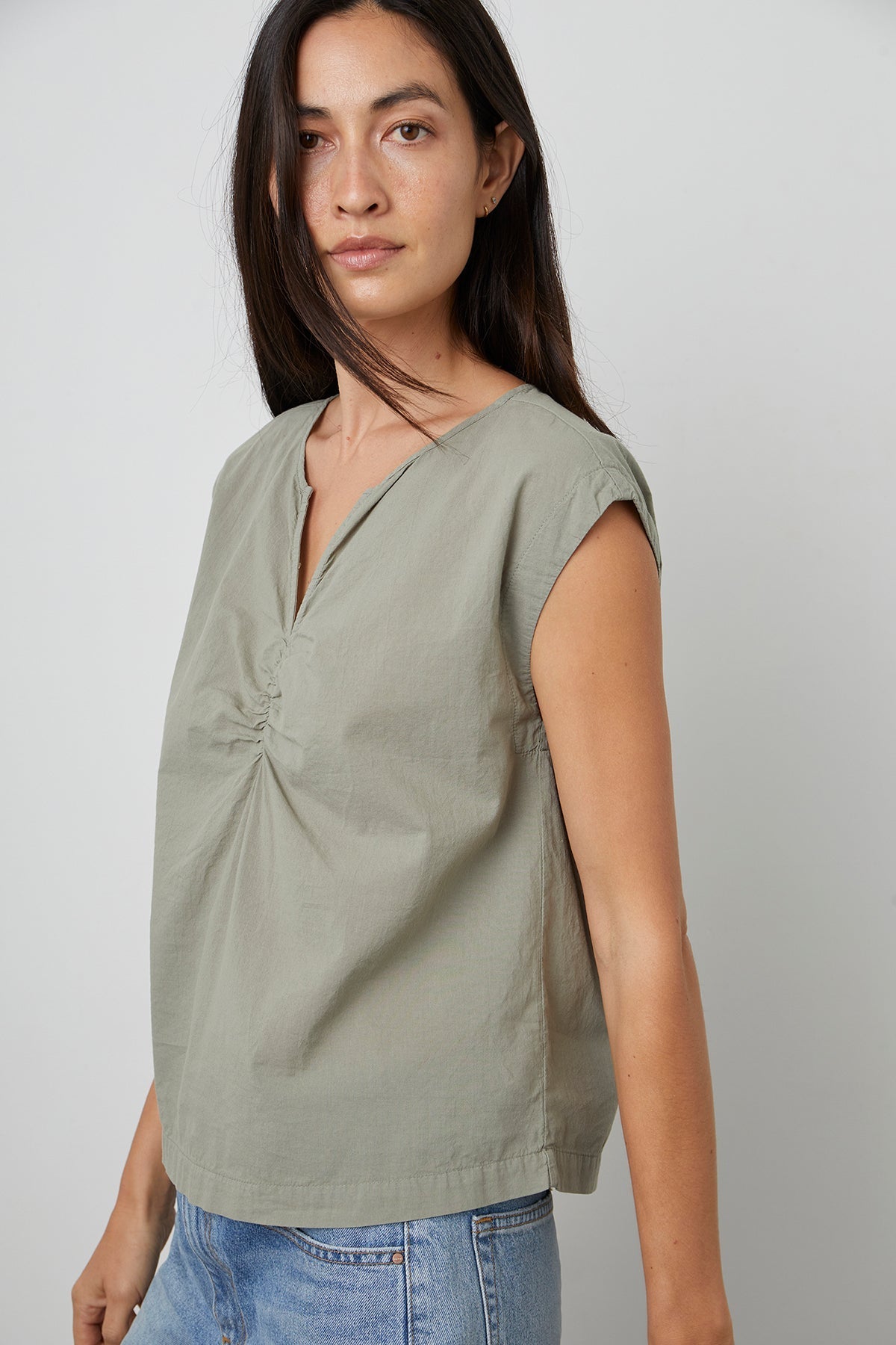 MELISSA SLEEVELESS SHIRRED TOP - Velvet Staging 2.0-26916255465668