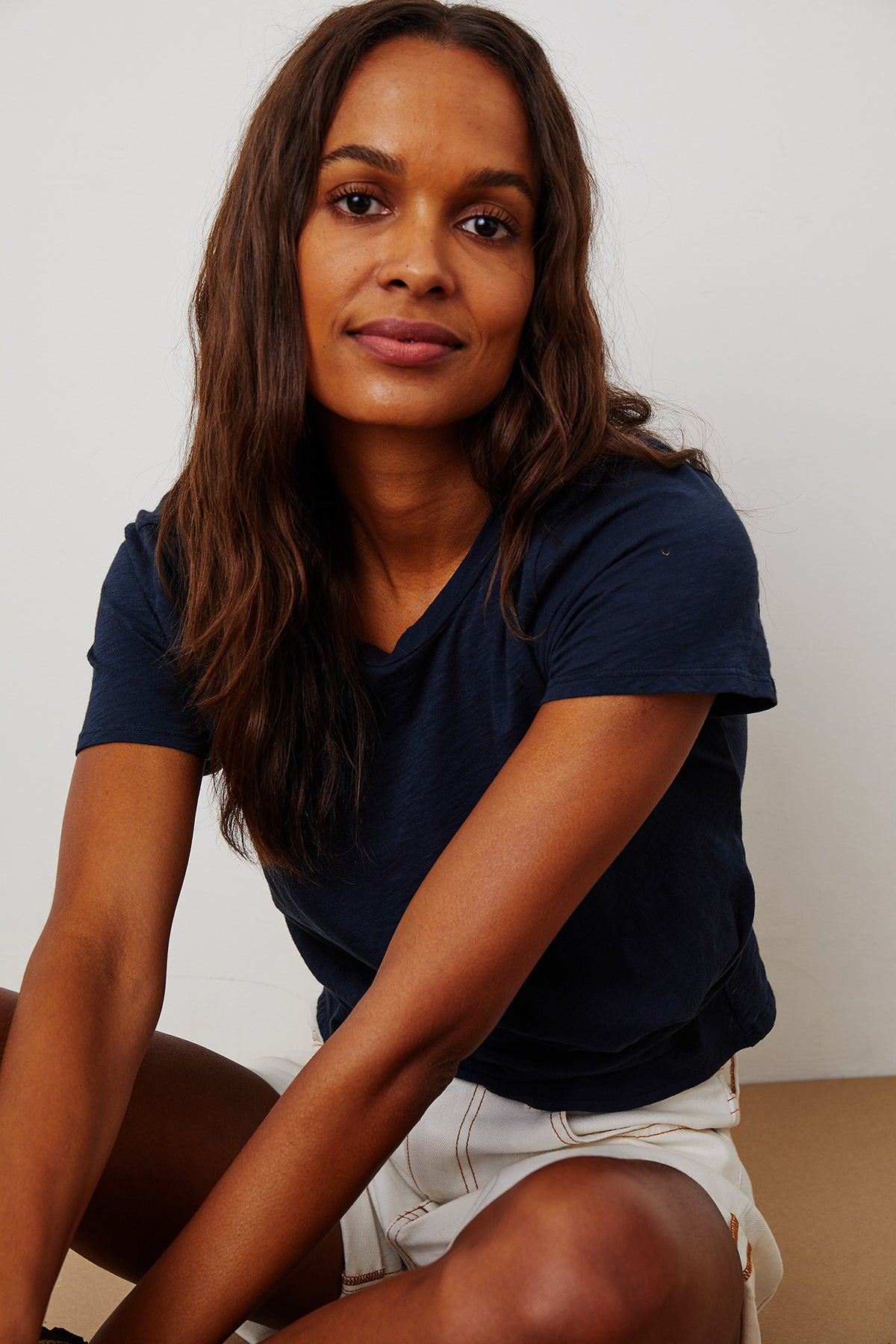 MELLI TWIST FRONT TEE - Velvet Staging 2.0