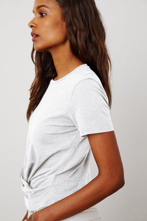 MELLI TWIST FRONT TEE - Velvet Staging 2.0