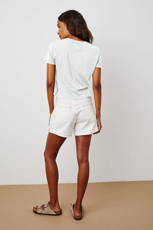 MELLI TWIST FRONT TEE - Velvet Staging 2.0