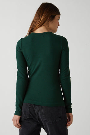 Camino Tee in forest green with black denim back