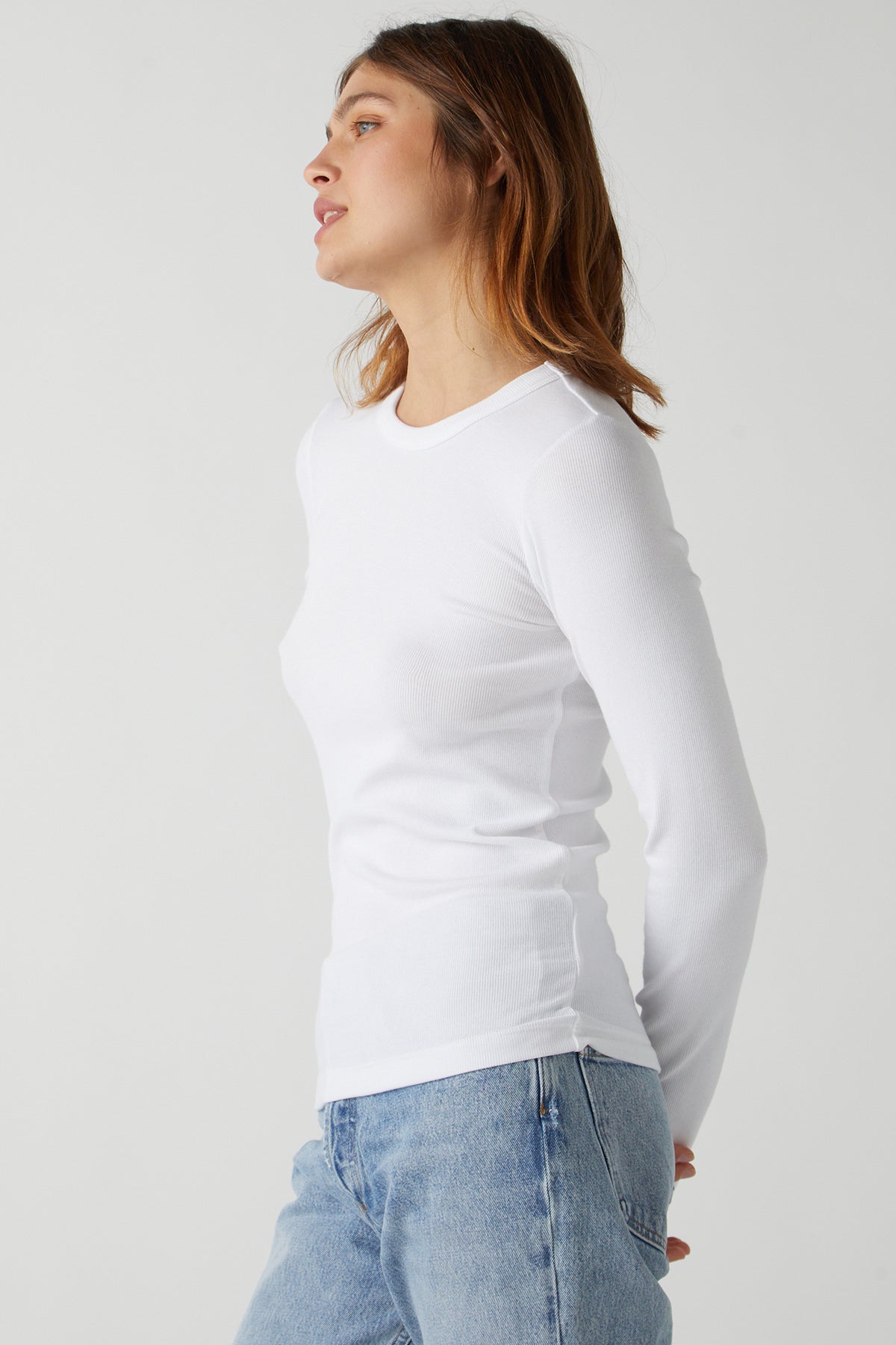 Camino Tee in white with blue denim side-27196406104260