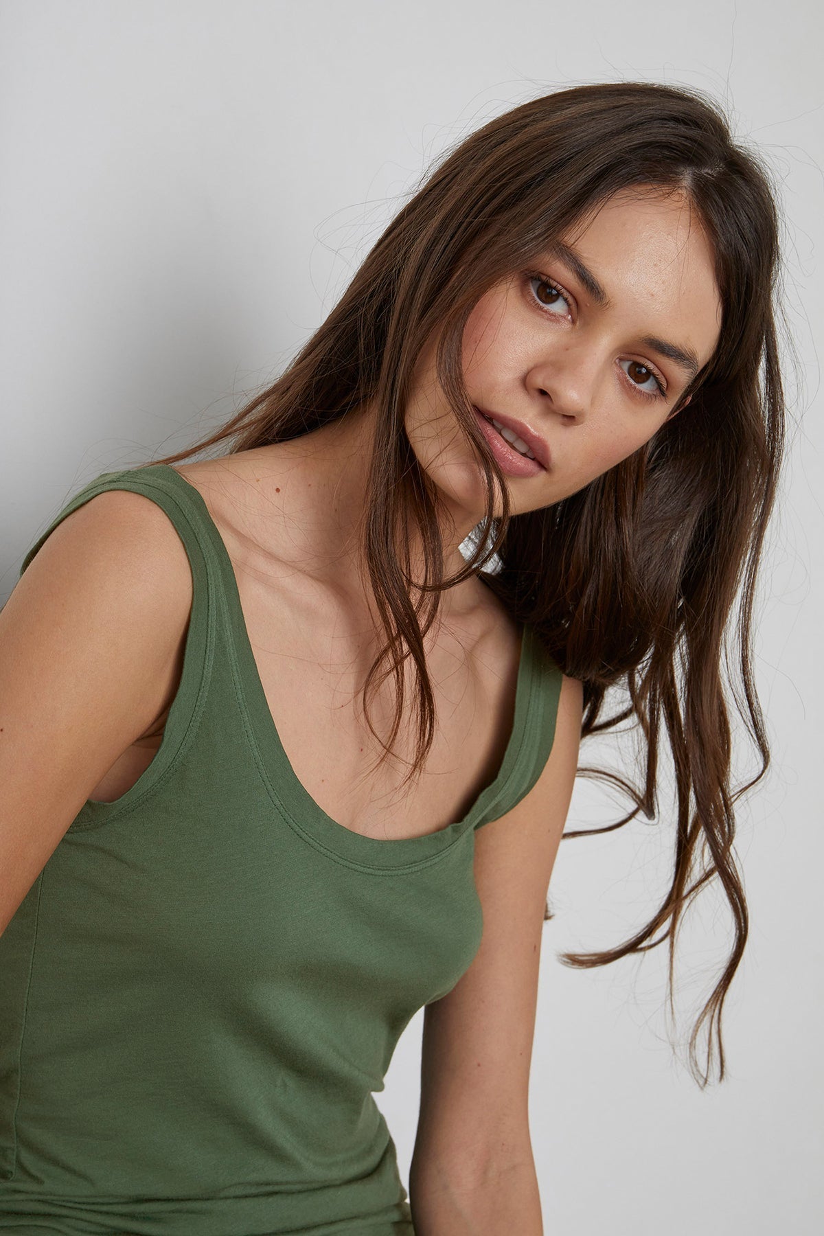 MOSSY GAUZY WHISPER FITTED TANK - Velvet Staging 2.0