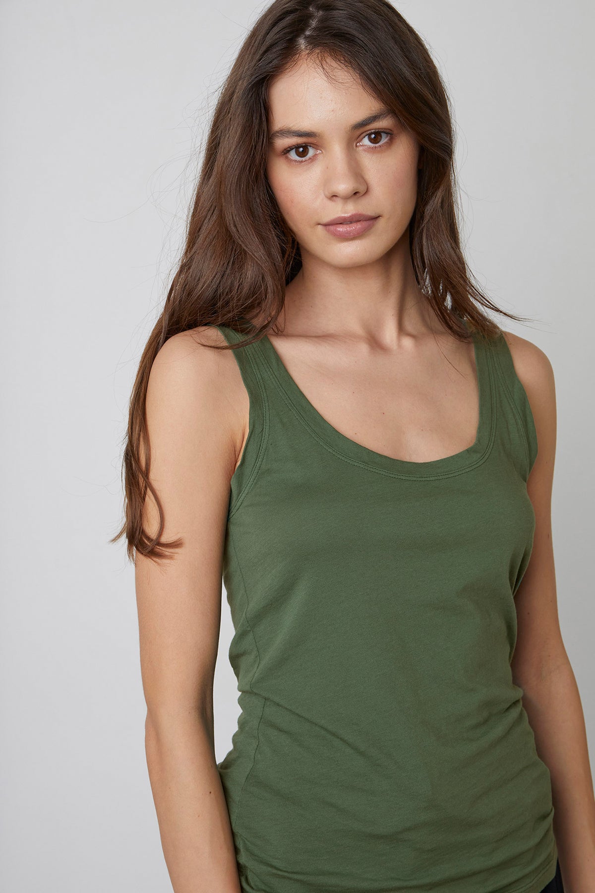 MOSSY GAUZY WHISPER FITTED TANK - Velvet Staging 2.0
