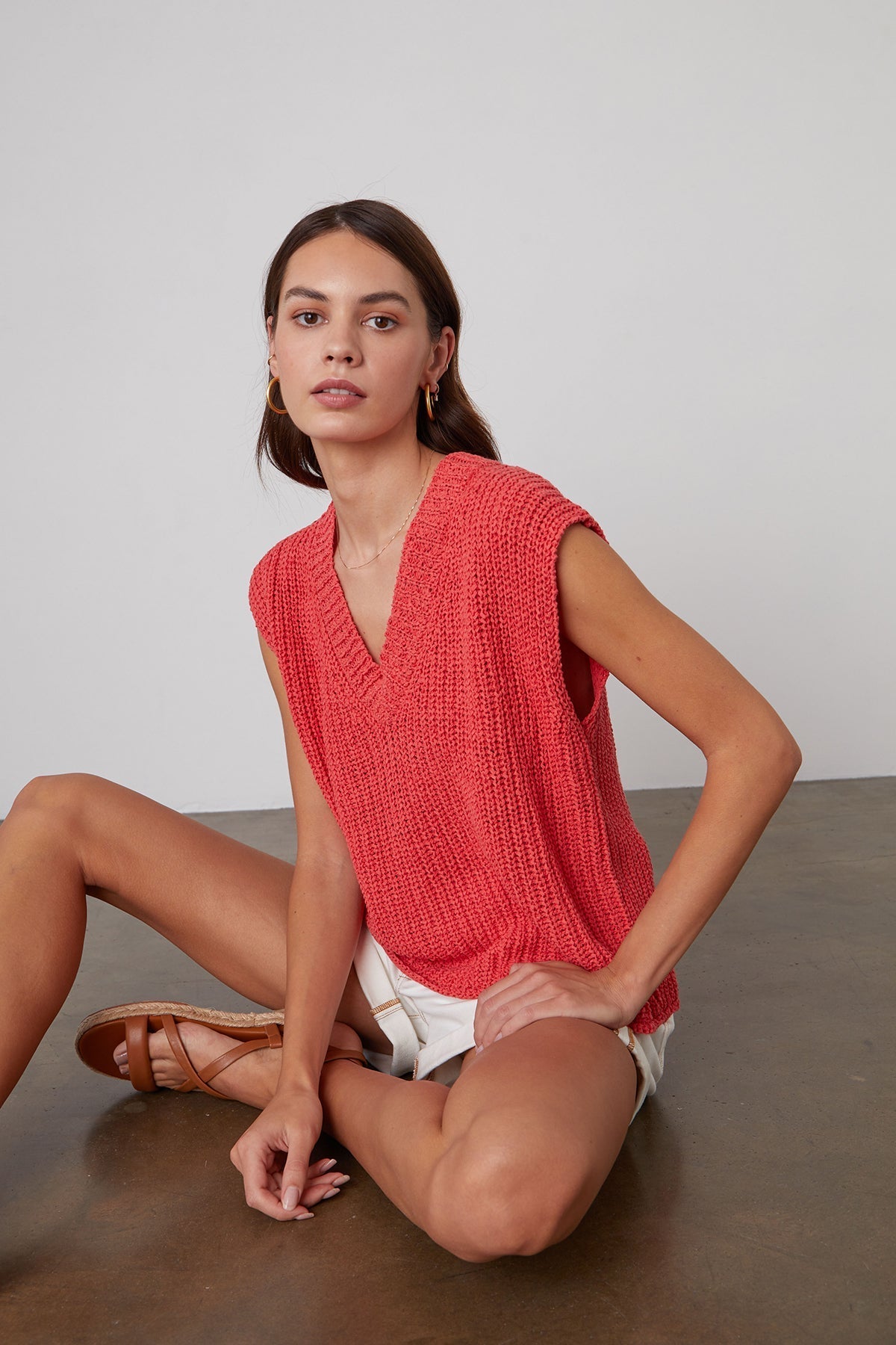 NAYA V-NECK SWEATER VEST - Velvet Staging 2.0