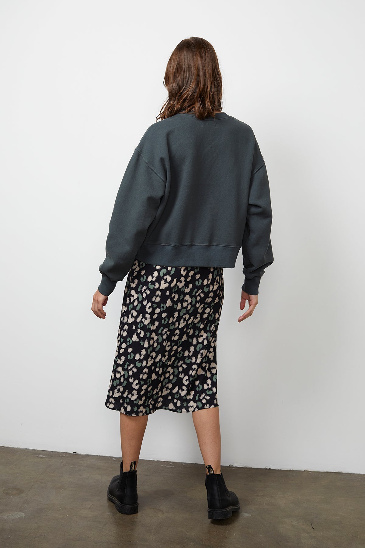 NELLA OVERSIZED SWEATSHIRT - Velvet Staging 2.0