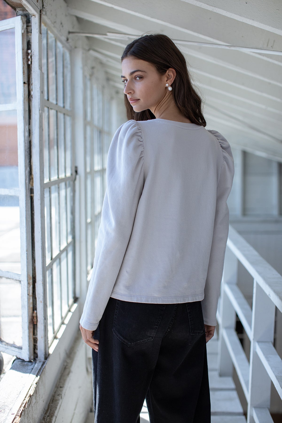 PEGGY PUFF SLEEVE SWEATSHIRT - Velvet Staging 2.0